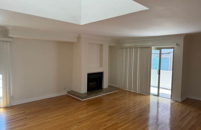 Redlands Court/Matilla photos photos