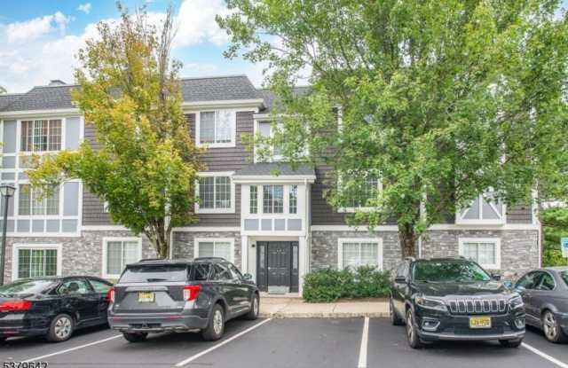 17 VILLAGE DRIVE photos photos