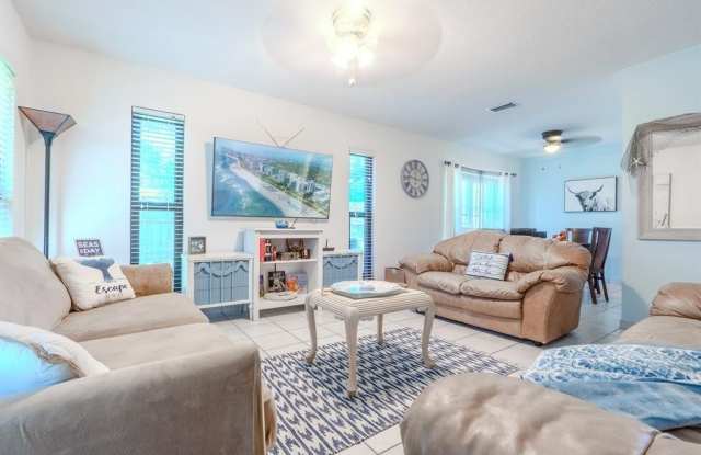 813 NW 12th Ave photos photos