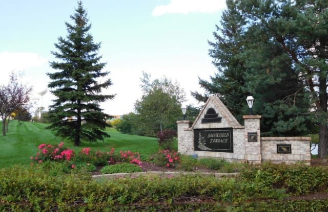 302 Terrace Drive - 302 Terrace Drive, Waukesha County, WI 53045