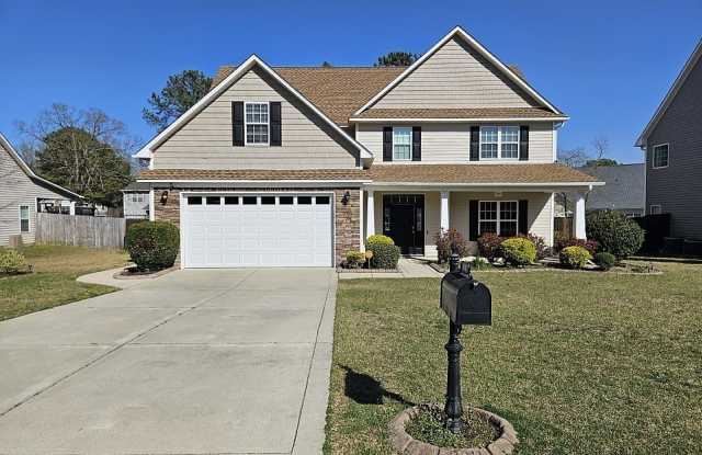 3911 Watford Way photos photos