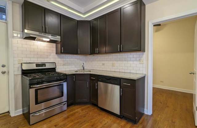 855 West Cornelia photos photos