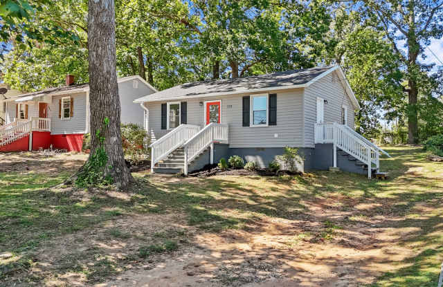 Newly Renovated 2 Bedroom 1 Bath Home photos photos