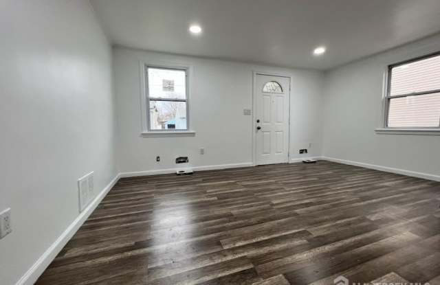 44 Saint Ann Street photos photos