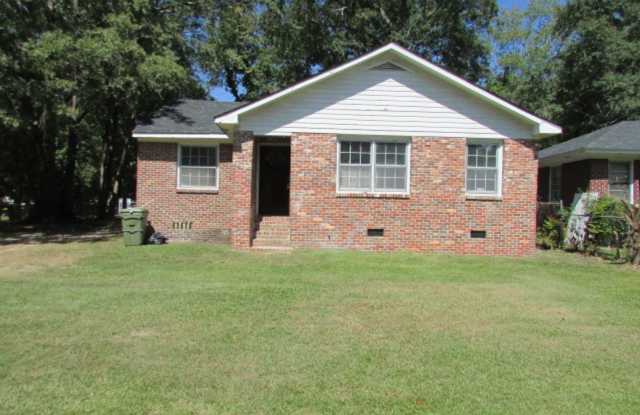 Close to Crosswell Elementary - 451 Robney Drive, Sumter, SC 29150