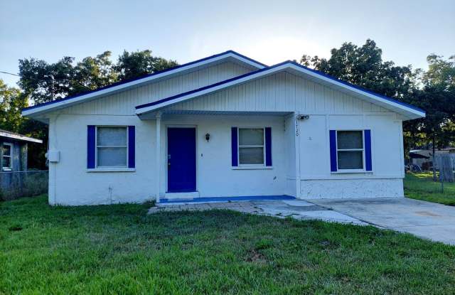 4 Bedroom, 2 Bathroom House in Lakeland photos photos