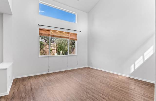Charming Three Bedroom Home In Littleton Gallery 3