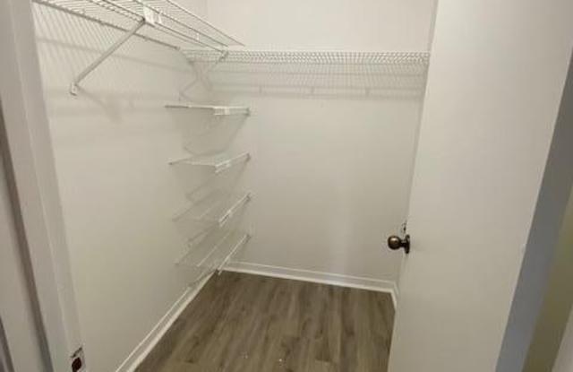 942 Rachel Drive Gallery 3