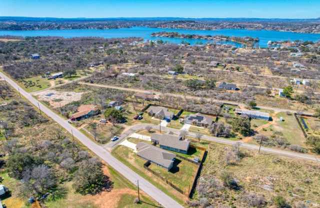 1516 Stonecrest Drive Gallery 4