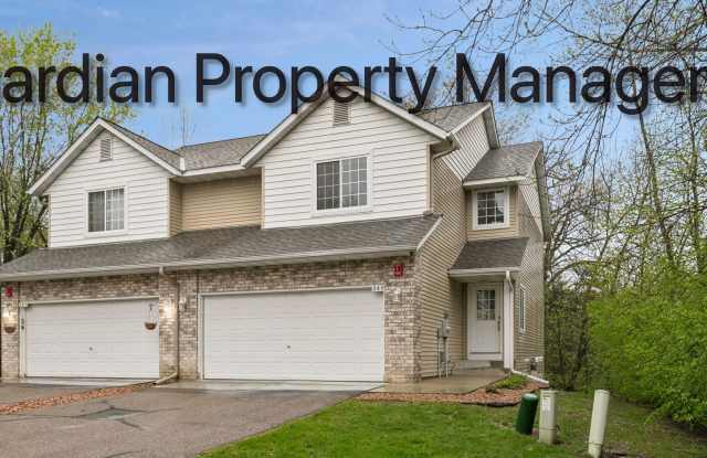Chaska End Unit Town Home, Excellent Condition, New Carpet, Avail Aug 2026 photos photos