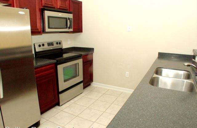 8227 Lobster Bay Ct #303 Gallery 4