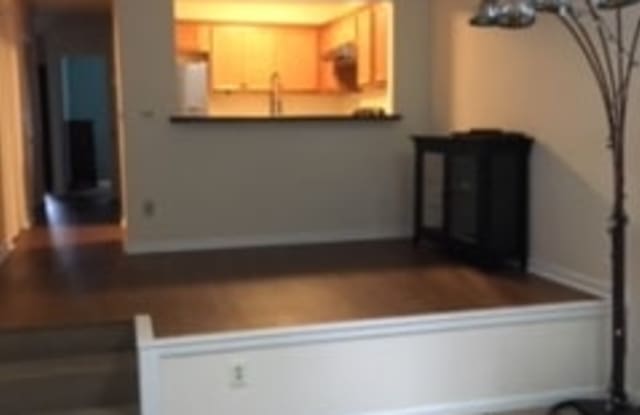 206 Saint Luke Court - 1 Gallery 4