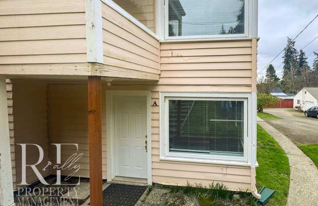 Bright  Comfortable Lower-Level Living Near the Heart of Bremerton photos photos
