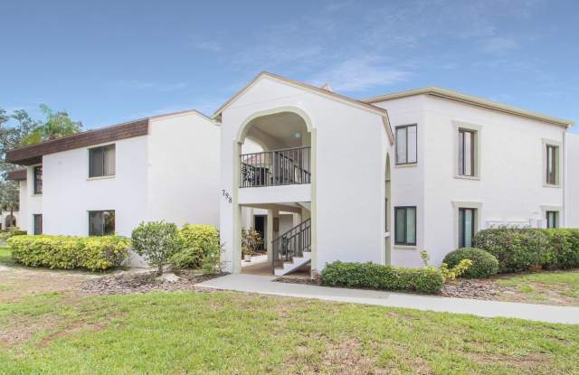 Summer Green Seasonal Condo for Rent - 798 Capri Isles Boulevard, Venice, FL 34292
