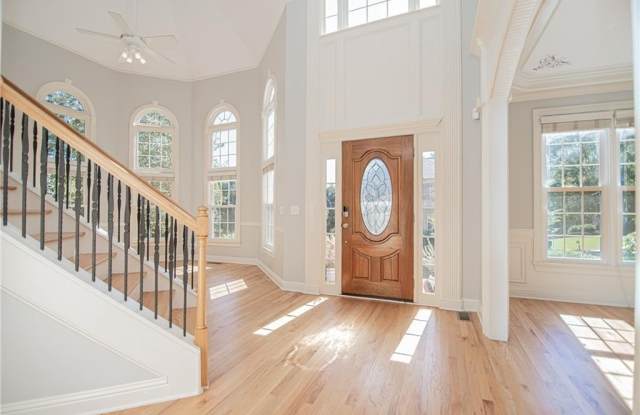 4012 Erin Drive Gallery 3