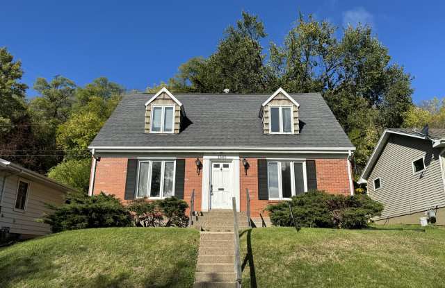 1845 Lincoln Avenue - 1/2 photos photos