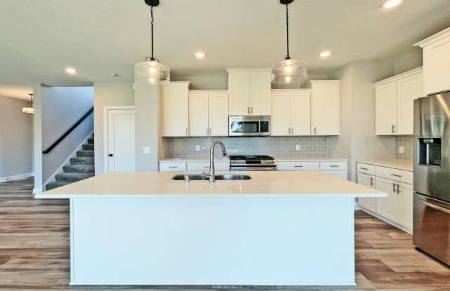Sparkling Like-New 2-Story, Fireplace, Primary Suite, 4 Bedrooms Upper Level, Huge Deck & Yard,3-Car Garage Gallery 3