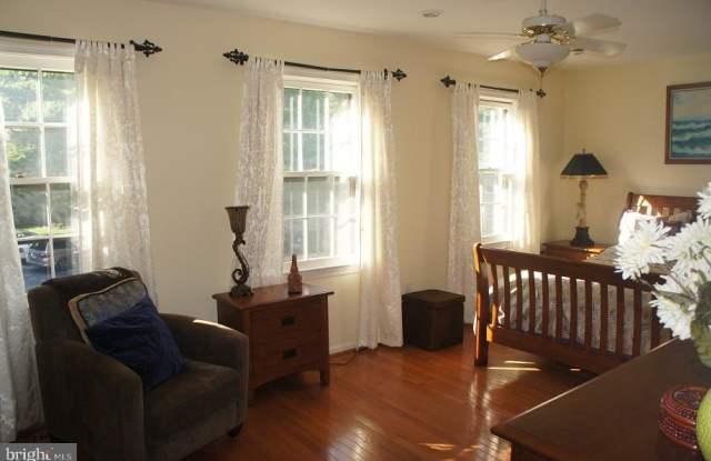 7507 HEATHERTON LANE Gallery 2