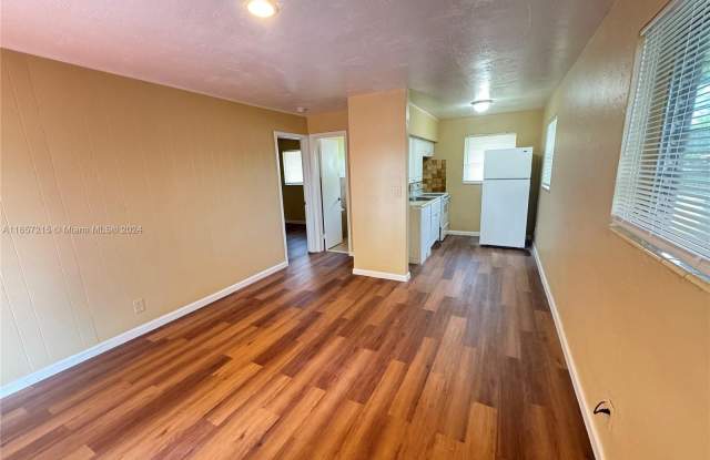 6233 Dawson St - 6233 Dawson Street, Hollywood, FL 33023