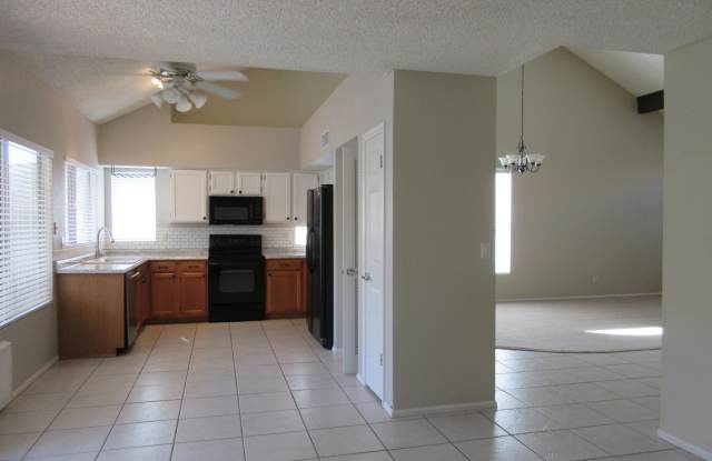 7026 W TONTO Drive Gallery 4