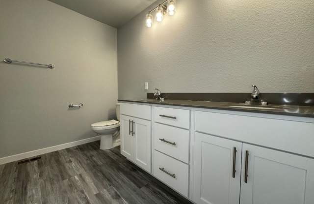 $1,000 Move-In Credit! Sign a Qualifying Lease by August 31st! Gallery 3