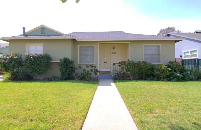 Charming Sun-Filled 3BR/2BA Home in Lake Balboa with Large Backyard & Fruit Trees photos photos