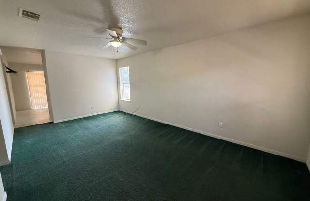 Available now. Inviting floor plan! Gallery 3