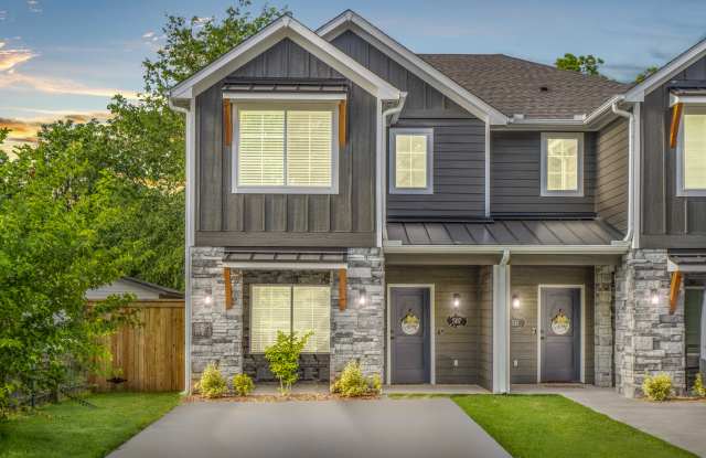 507 W Fort Worth St photos photos