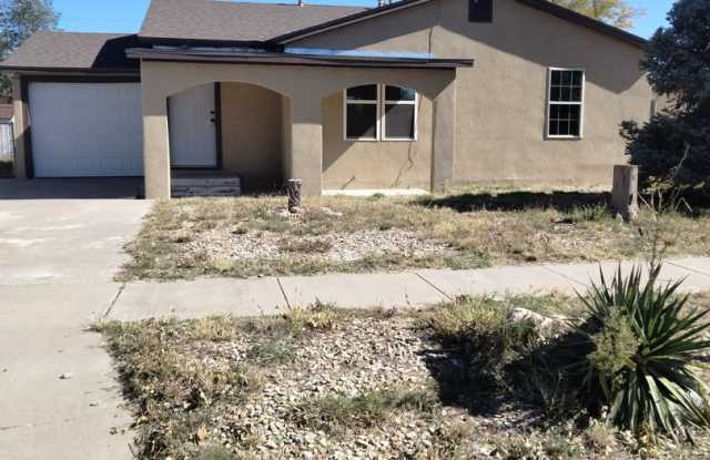 Beautiful Newly Renovated 3 Bedroom Home! Close to 3 schools! Pets Welcome! - 120 North Indio Avenue, Portales, NM 88130