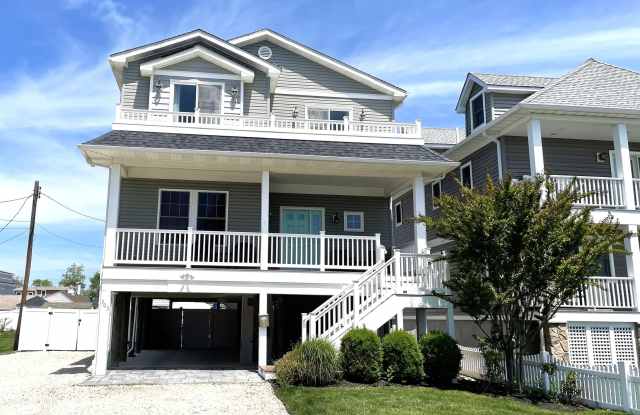 303 Central Avenue - 303 Central Avenue, Point Pleasant Beach, NJ 08742 303 Central Avenue - 303 Central Avenue, Point Pleasant Beach, NJ 08742