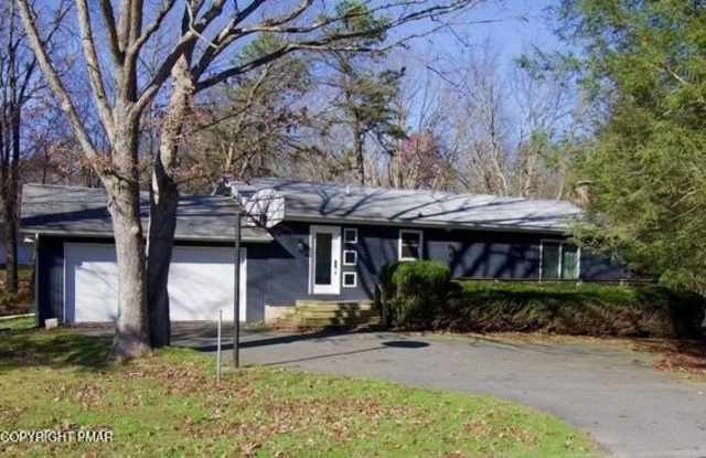 137 Indian Trail - 137 Indian Trail Road, Carbon County, PA 18229