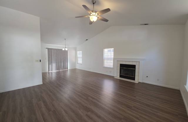 819 Black Walnut Way Gallery 4