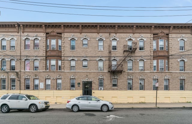 65 Howe Ave, Apt 1 - 65 Howe Ave, Passaic, NJ 07055
