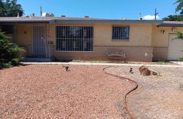 3 Bedroom, 2 Bathroom Home! Schedule a Showing! photos photos