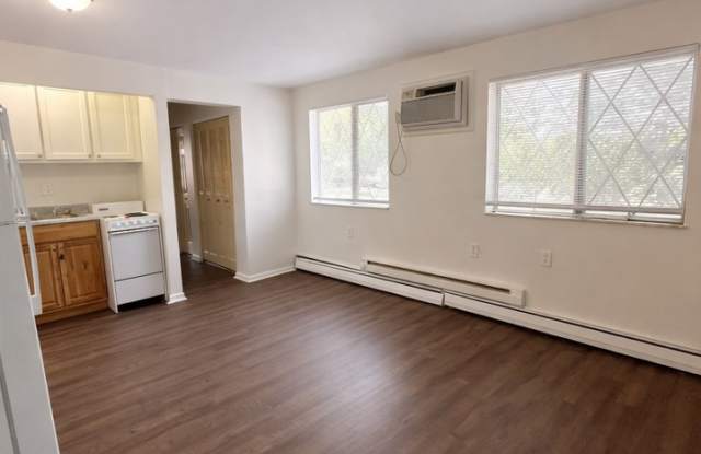 Jefferson Trace Apartments: One-bedroom in Beaver PA! Gallery 4