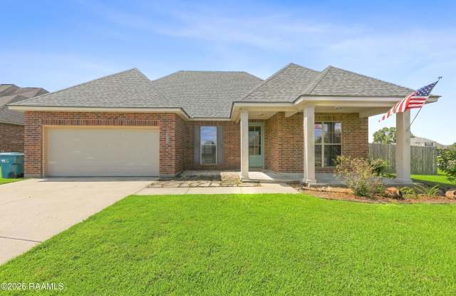 100 Bristow Bayou Road Gallery 1