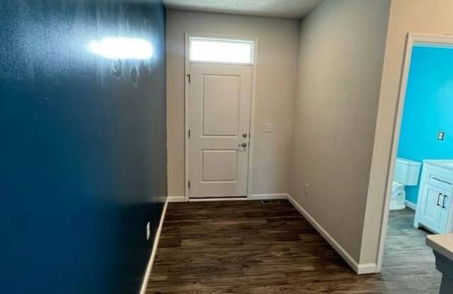 9525 Morris Drive Gallery 2