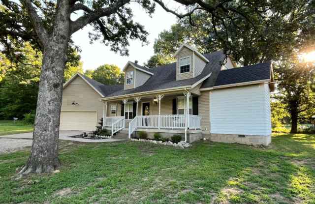 3 Bedroom 2.5 Bathroom House Gallery 1