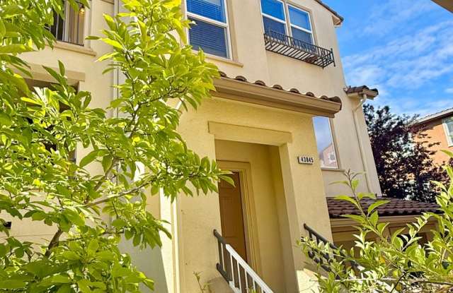 $4,350 / Stunning 3BR/2BA Family Home in Fremont photos photos $4,350 / Stunning 3BR/2BA Family Home in Fremont photos photos
