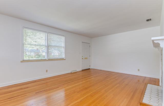 1330 Harbor Oaks Road Gallery 4