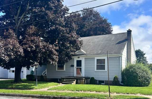 Single Family Home for Rent Gallery 1