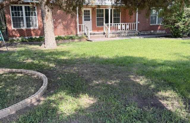 258 RIVERSIDE Drive photos photos