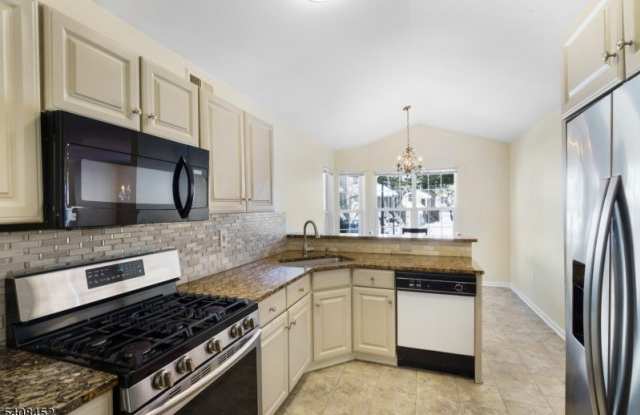 12 Woodmont Dr photos photos