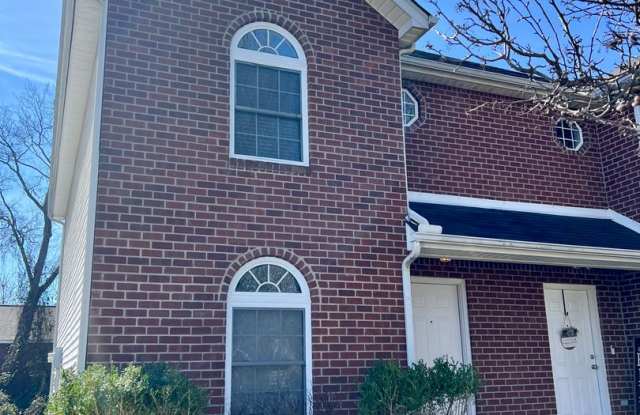 Nice 2 Bedroom, 2.5 Bath Townhome - Close to MTSU! Available now photos photos