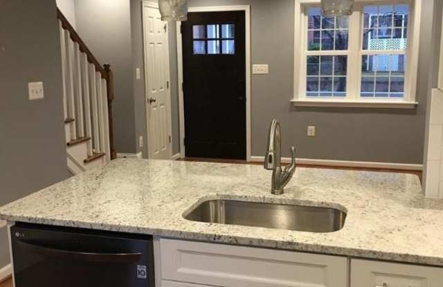 339 Wesmond Dr Gallery 3