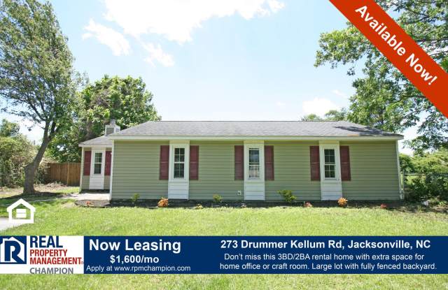 3 BD/2 BA Plus Office With Large Fenced Back Yard photos photos