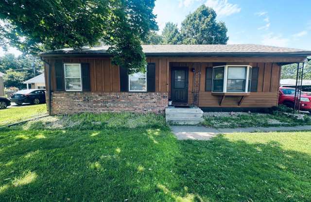Charming 3 Bedroom Home in Heart if Maplewood! photos photos