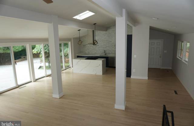 444 GARRISON FOREST Road photos photos