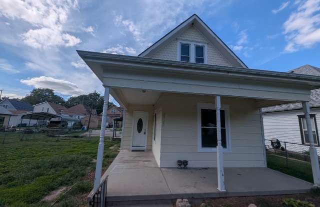 2-Bedroom Home with Fenced Yard, Off-Street Parking & Full Basement Gallery 1