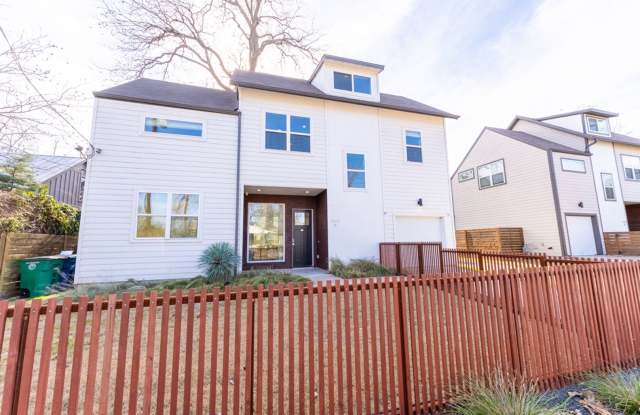 Spacious + Modern East Austin Contemporary 3bd/2.5ba + 3rd Floor Bonus Room! photos photos